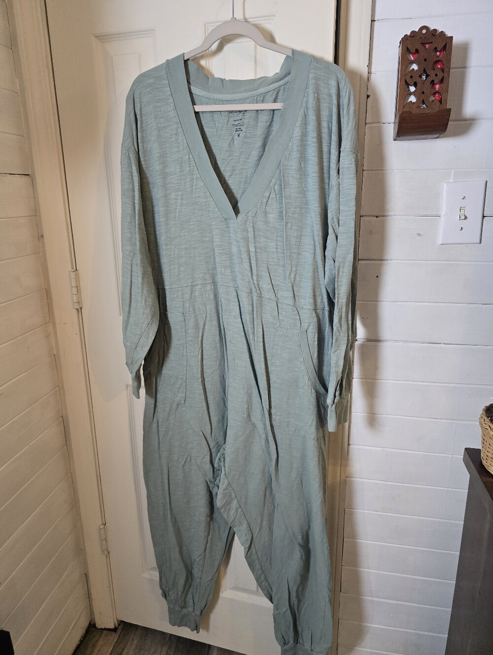 Light Sage V-Neck Women's Jumper